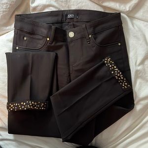 Madness National, rich brown, studded piece